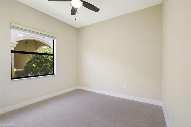 13820 Luna DR, Naples, FL 34109