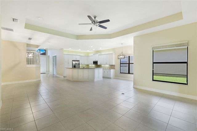 13820 Luna DR, Naples, FL 34109