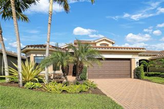 13820 Luna DR, Naples, FL 34109