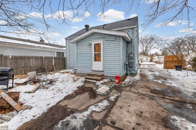 27432 Delton Street, Madison Heights, MI 48071