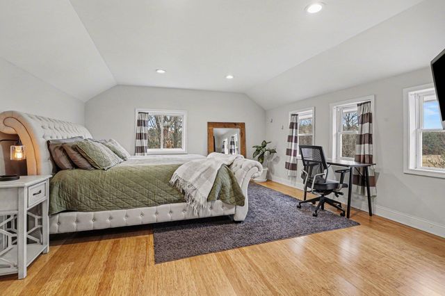 10850 W J Avenue, Oshtemo Twp, MI 49009