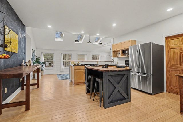 10850 W J Avenue, Oshtemo Twp, MI 49009