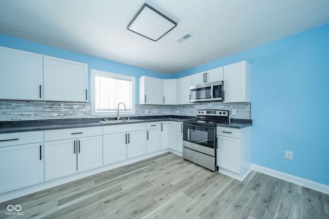 830 N 16th Street, New Castle, IN 47362