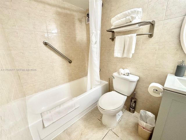 19201 Collins Avenue 338, Sunny Isles Beach, FL 33160