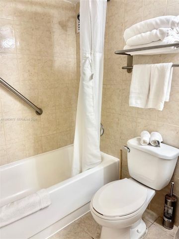 19201 Collins Avenue 338, Sunny Isles Beach, FL 33160