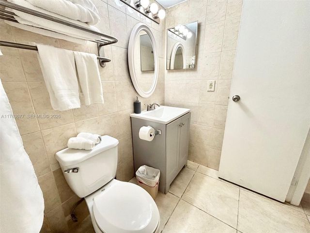 19201 Collins Avenue 338, Sunny Isles Beach, FL 33160