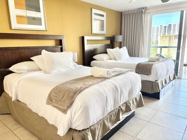 19201 Collins Avenue 338, Sunny Isles Beach, FL 33160