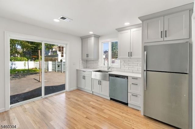 314 Elmwood Ave, East Orange City, NJ 07018