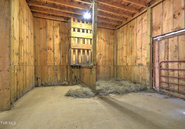 146 Bear Cage Road, Roan Mountain, TN 37687
