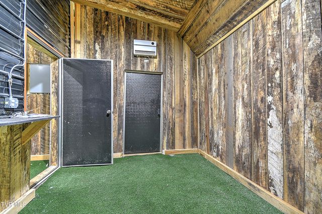 146 Bear Cage Road, Roan Mountain, TN 37687
