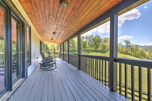 146 Bear Cage Road, Roan Mountain, TN 37687