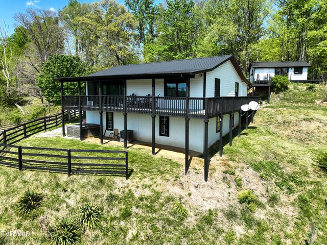 146 Bear Cage Road, Roan Mountain, TN 37687