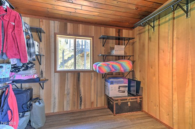 146 Bear Cage Road, Roan Mountain, TN 37687