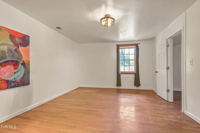 146 Bear Cage Road, Roan Mountain, TN 37687