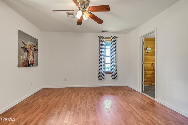 146 Bear Cage Road, Roan Mountain, TN 37687