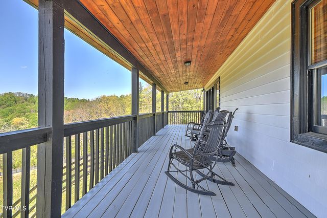 146 Bear Cage Road, Roan Mountain, TN 37687