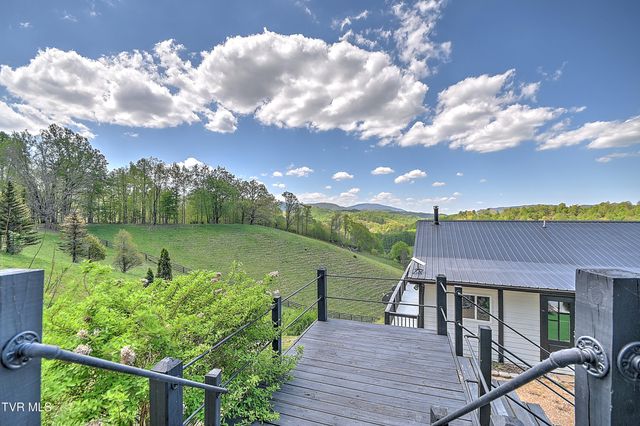 146 Bear Cage Road, Roan Mountain, TN 37687