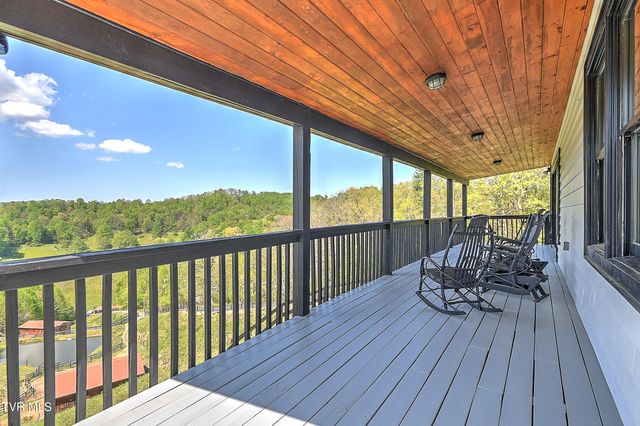 146 Bear Cage Road, Roan Mountain, TN 37687