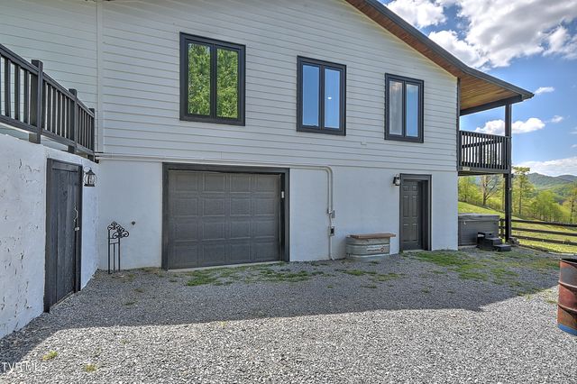 146 Bear Cage Road, Roan Mountain, TN 37687