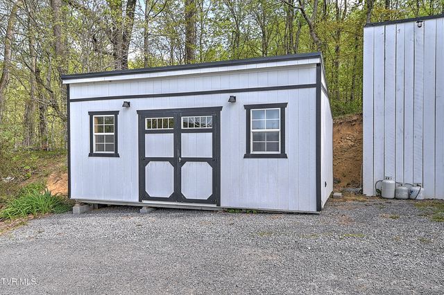 146 Bear Cage Road, Roan Mountain, TN 37687