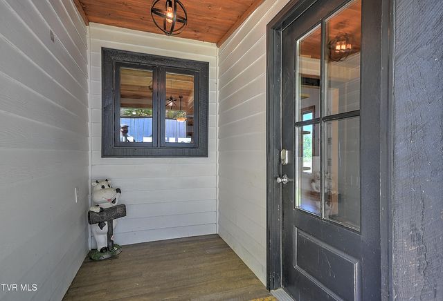 146 Bear Cage Road, Roan Mountain, TN 37687
