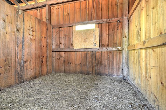 146 Bear Cage Road, Roan Mountain, TN 37687