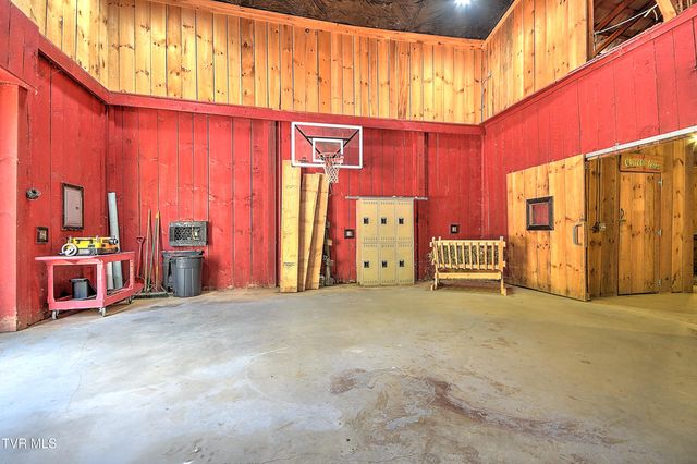 146 Bear Cage Road, Roan Mountain, TN 37687
