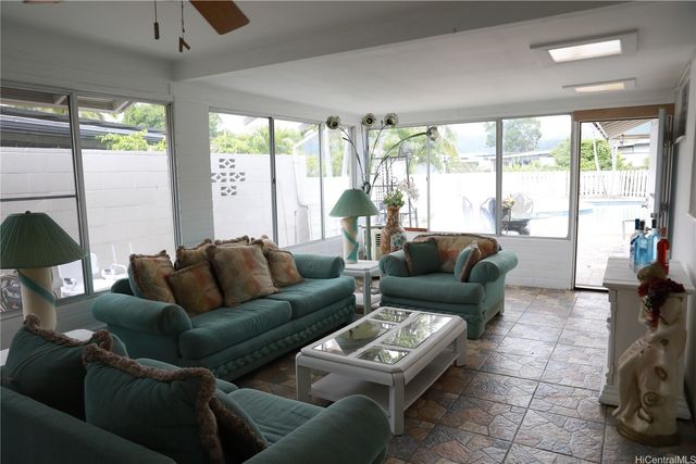 1587 Lehia Street, Honolulu, HI 96818
