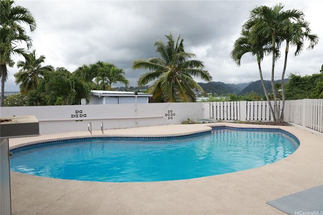 1587 Lehia Street, Honolulu, HI 96818