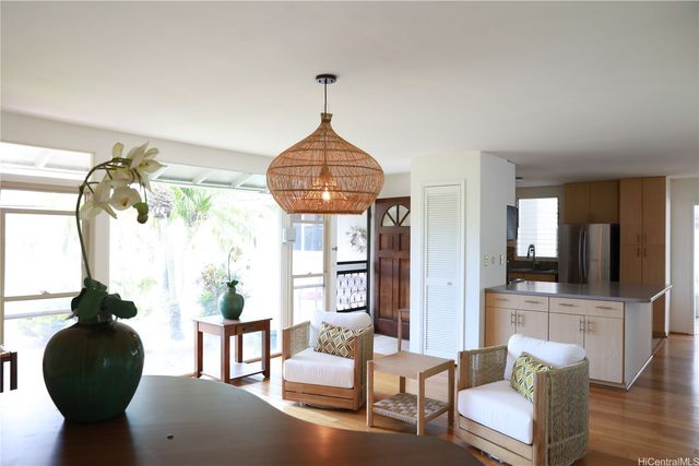 1587 Lehia Street, Honolulu, HI 96818