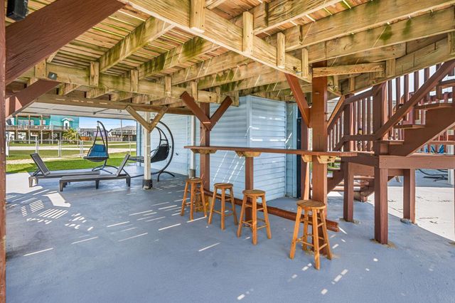 219 Fort Velasco Drive, Freeport, TX 77541