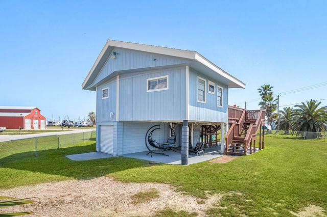 219 Fort Velasco Drive, Freeport, TX 77541