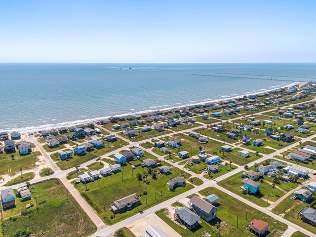 219 Fort Velasco Drive, Freeport, TX 77541