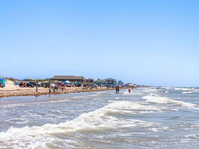 219 Fort Velasco Drive, Freeport, TX 77541