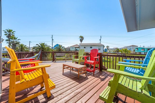 219 Fort Velasco Drive, Freeport, TX 77541