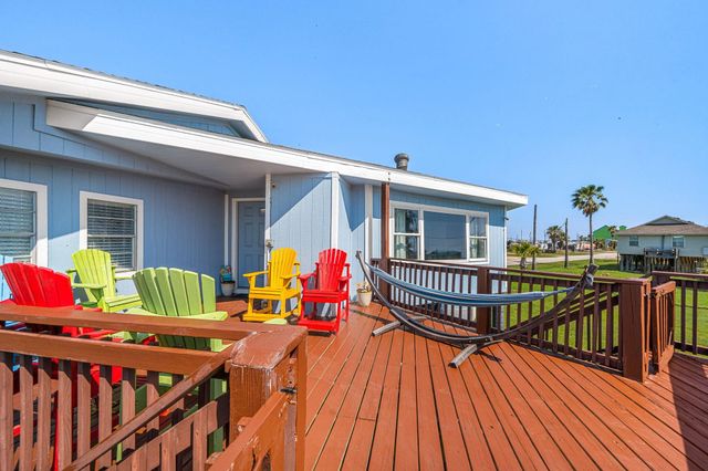 219 Fort Velasco Drive, Freeport, TX 77541