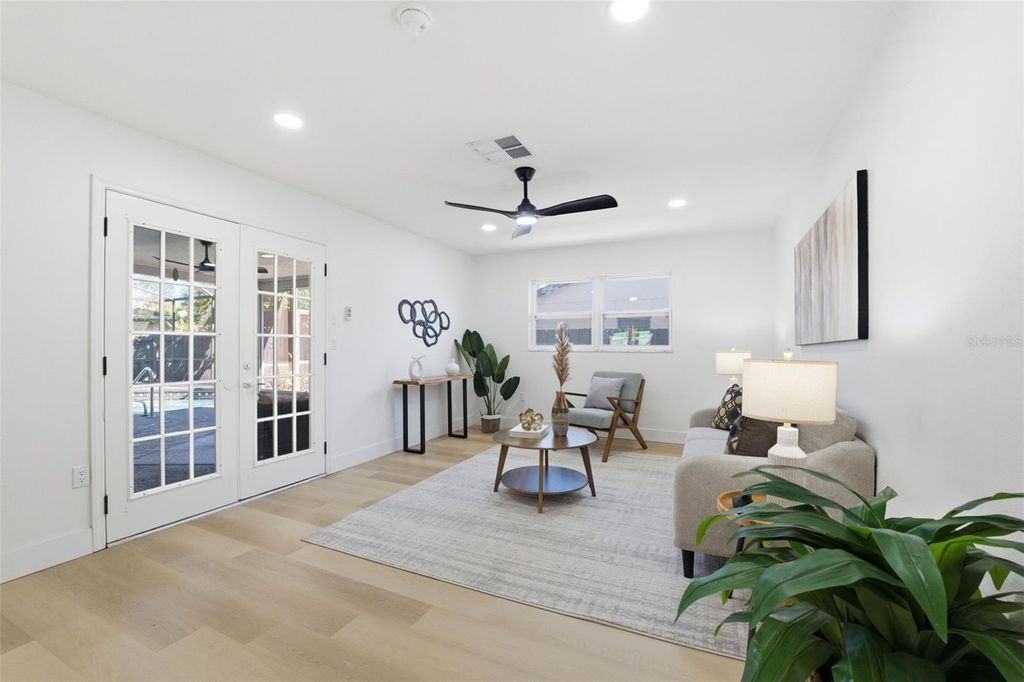 Image 17 of property listing at 4705 CYPRESS TREE DRIVE, Tampa, FL 33624