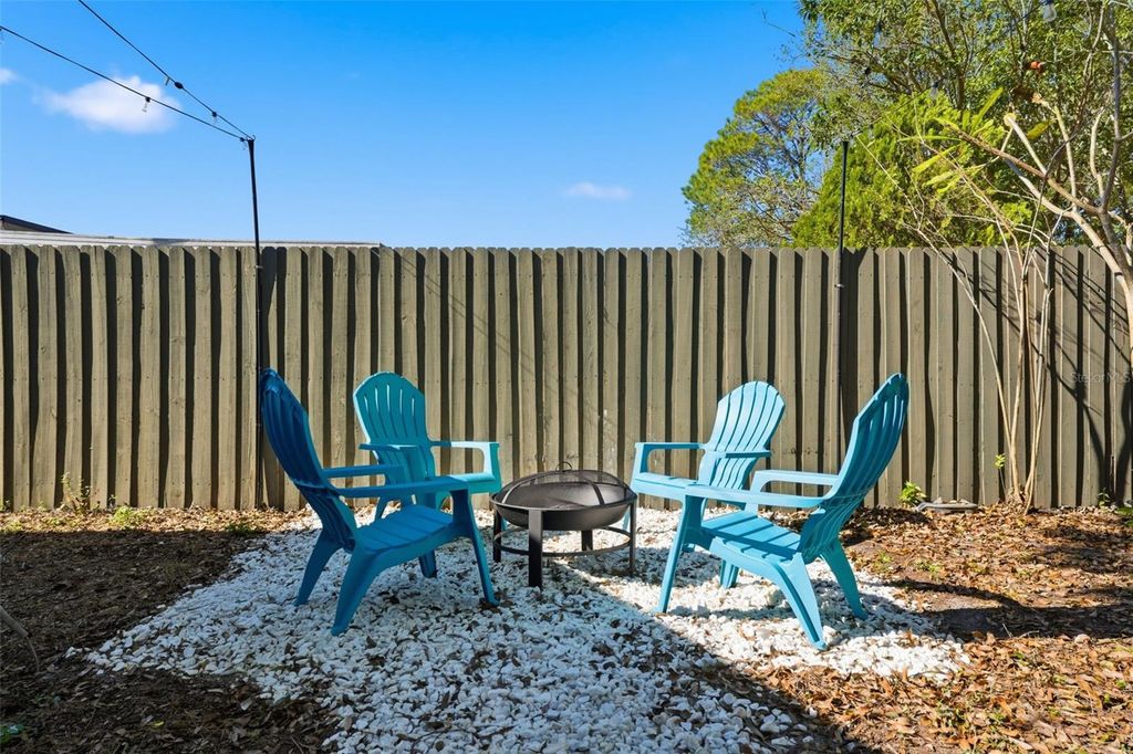 Image 34 of property listing at 4705 CYPRESS TREE DRIVE, Tampa, FL 33624