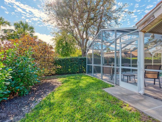 4348 HIGHLAND OAKS CIRCLE, Sarasota, FL 34235