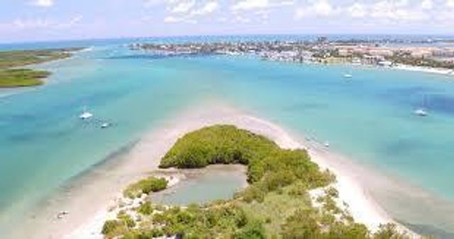 11447 SW Lake Park Drive, Port St Lucie, FL 34987