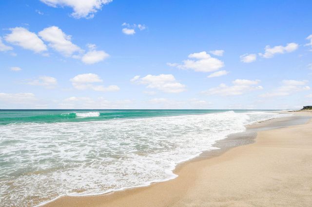 11447 SW Lake Park Drive, Port St Lucie, FL 34987