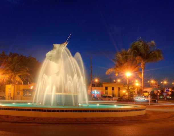 11447 SW Lake Park Drive, Port St Lucie, FL 34987