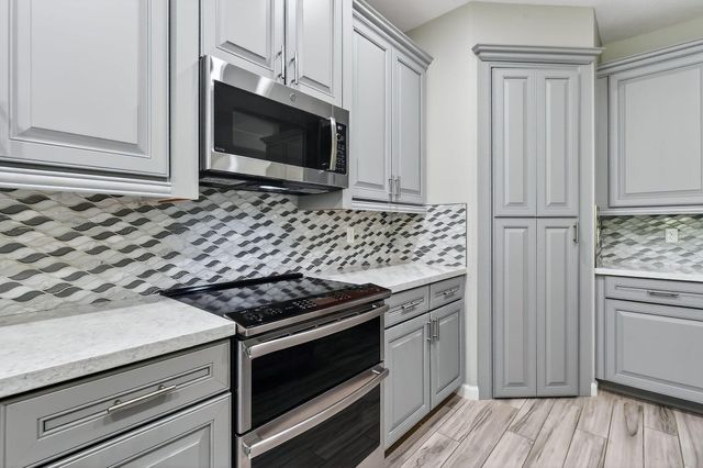 11447 SW Lake Park Drive, Port St Lucie, FL 34987