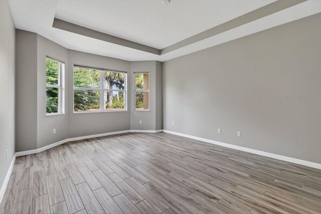 11447 SW Lake Park Drive, Port St Lucie, FL 34987