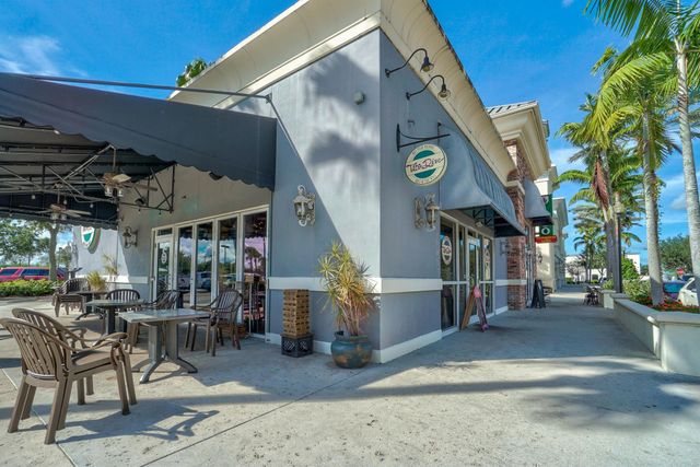 11447 SW Lake Park Drive, Port St Lucie, FL 34987