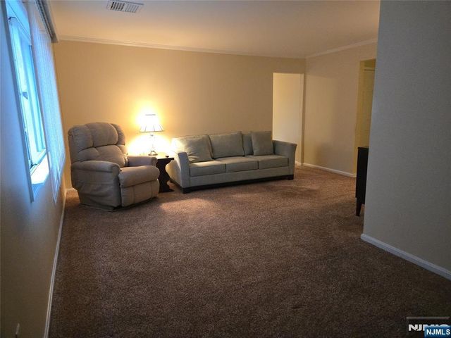 289 Valley Boulevard 1A, Wood Ridge, NJ 07075