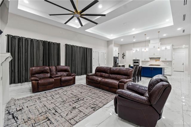 1412 E Mile 2 Road, Mission, TX 78574