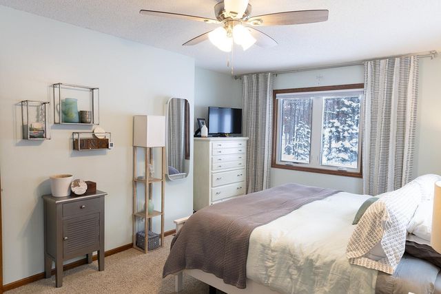 8566 Oak Hill Circle, Prior Lake, MN 55372