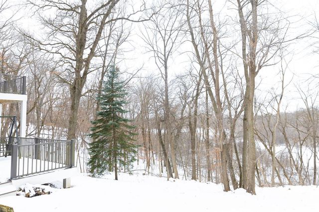 8566 Oak Hill Circle, Prior Lake, MN 55372