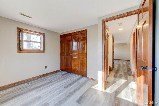 12 Voyager Drive, St Peters, MO 63376